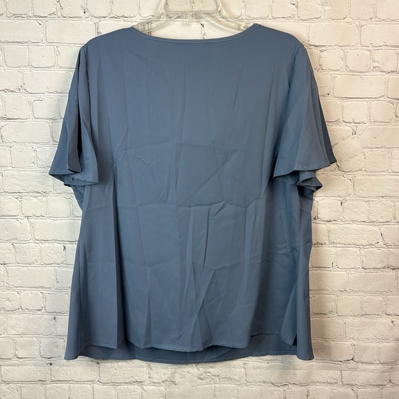 BloomChic Blue Cowl Neck Ruffle Sleeve Top Plus Size 14/16 1X - Picture 6 of 6